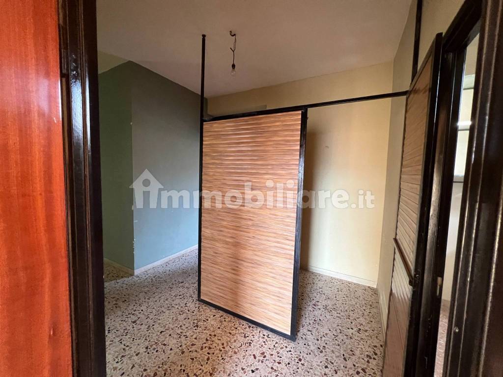 Appartamento al 6^ piano con ascensore in via Adige