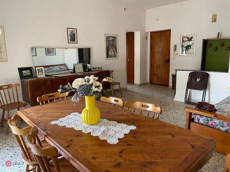Appartamento al quarto piano, panoramico in zona centro