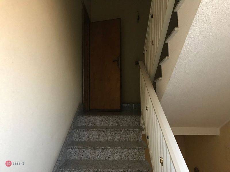 Appartamento da rifinire con terrazzo soprastante – Panoramico