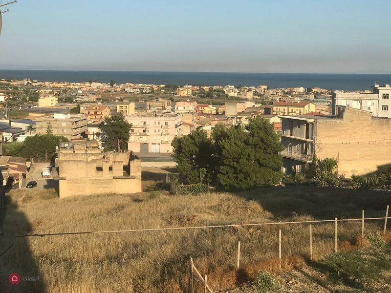 Appartamento da rifinire con terrazzo soprastante – Panoramico