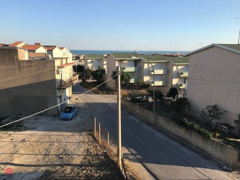 Appartamento da rifinire con terrazzo soprastante – Panoramico