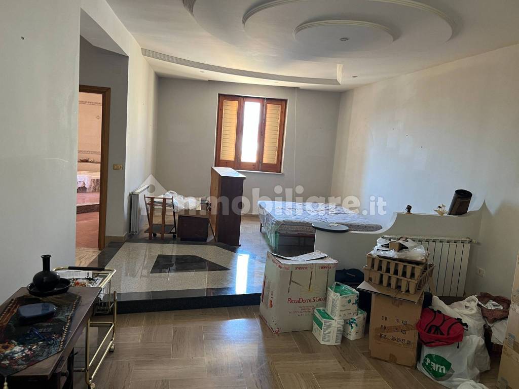 Appartamento e garage via Padre Fedele da San Biagio n. 4