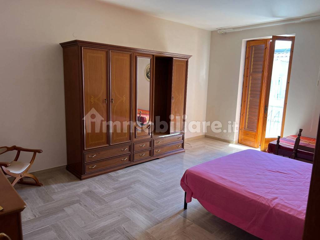Appartamento e garage via Padre Fedele da San Biagio n. 4