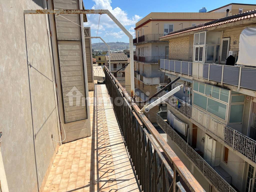 Appartamento e garage via Padre Fedele da San Biagio n. 4