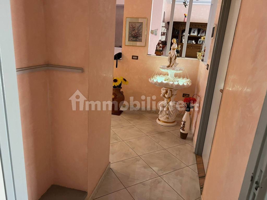 Appartamento in vendita in via Ada Negri, 3