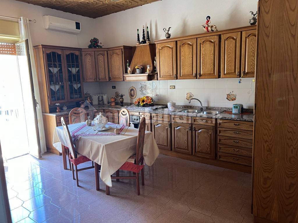 Appartamento in vendita in via Ada Negri, 3