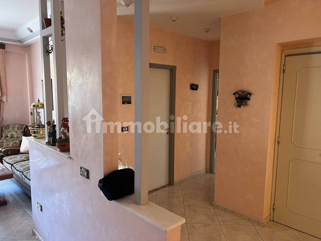Appartamento in vendita in via Ada Negri, 3