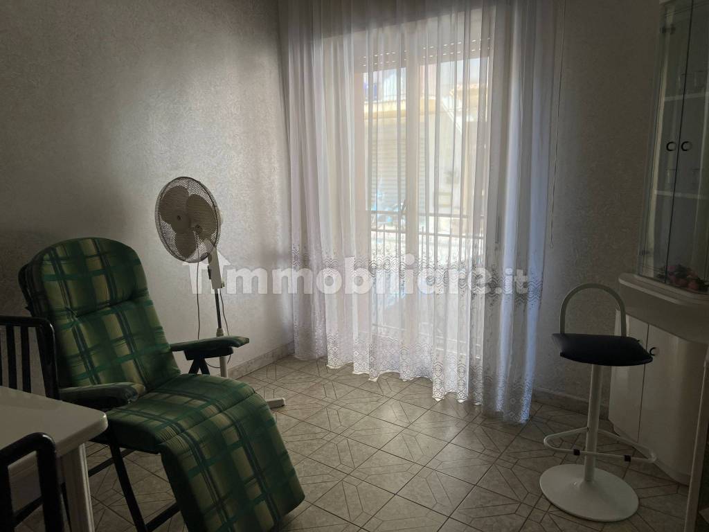 Appartamento in vendita in Via Paganini 15, Fondachello