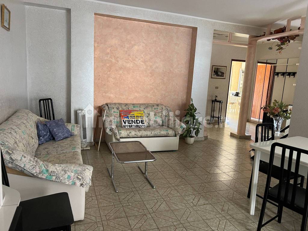 Appartamento in vendita in Via Paganini 15, Fondachello