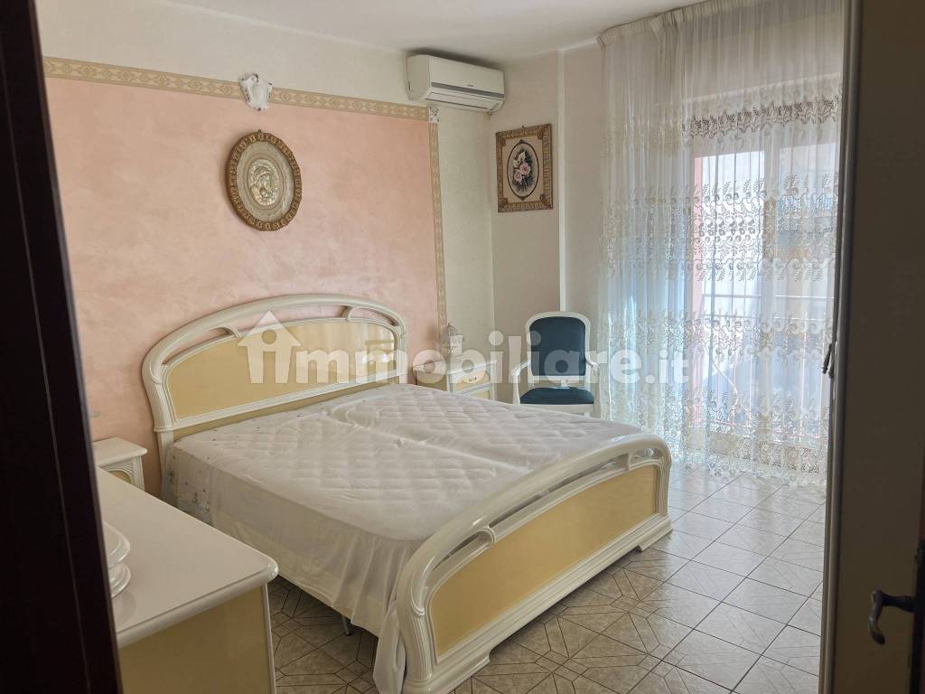 Appartamento in vendita in Via Paganini 15, Fondachello