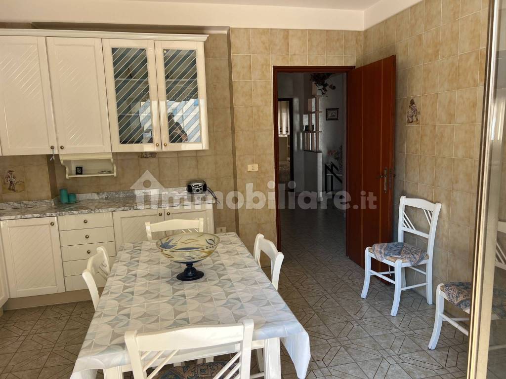 Appartamento in vendita in Via Paganini 15, Fondachello
