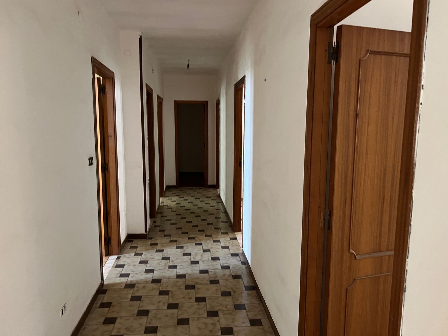 Appartamento in via Pergolesi e garage