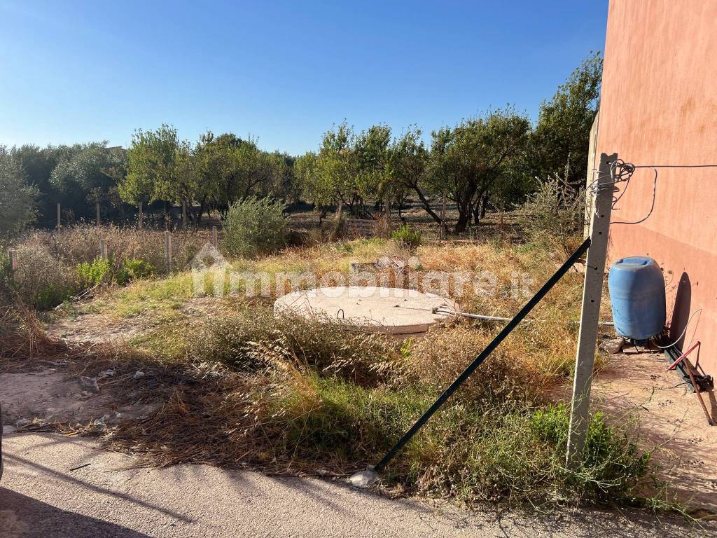 Appartamento primo piano zona via Palma