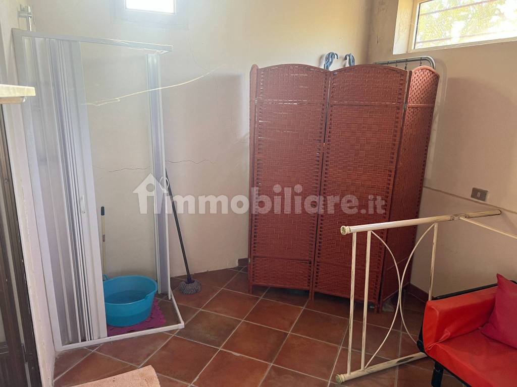 Appartamento primo piano zona via Palma