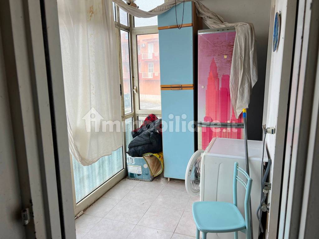 Appartamento primo piano zona villaggio dei fiori