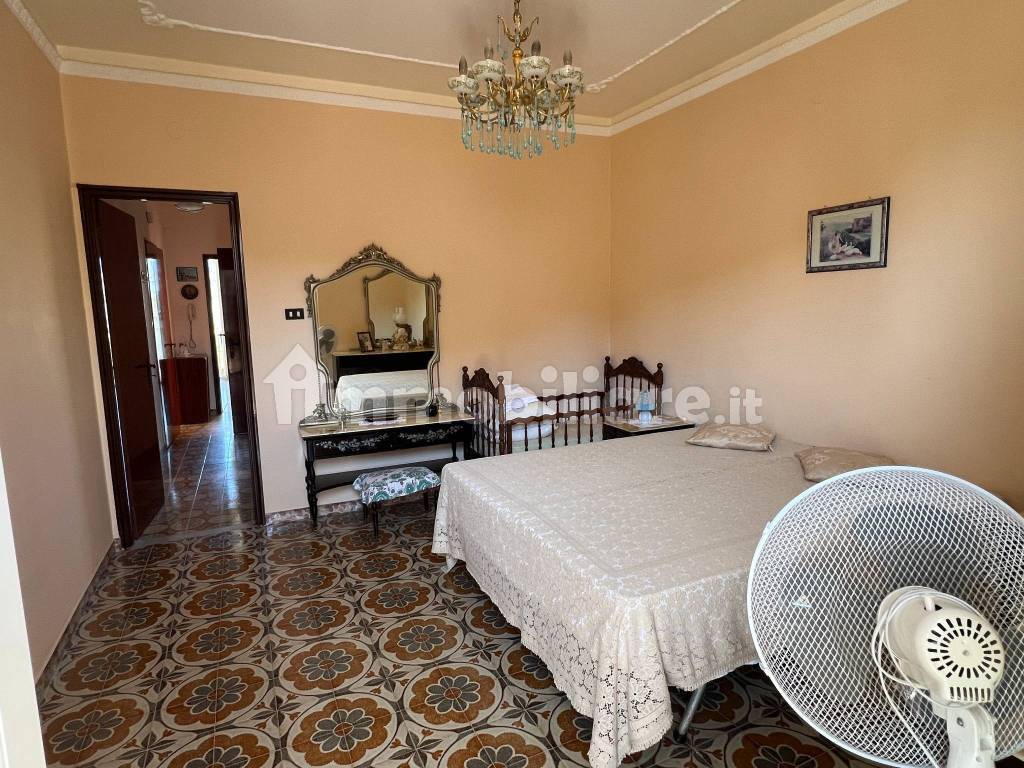 Appartamento secondo piano via Montesanto