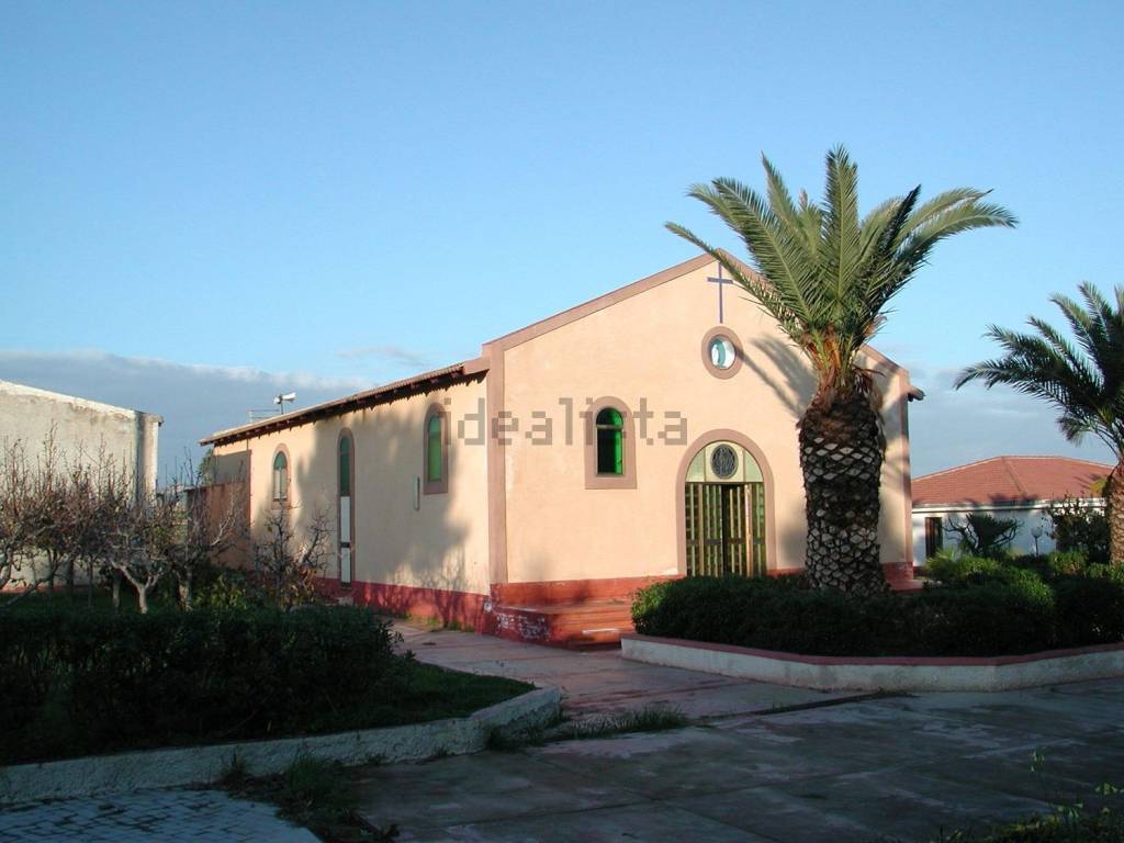 Edificio multiuso in vendita in contrada Desusino s.n.c., Butera