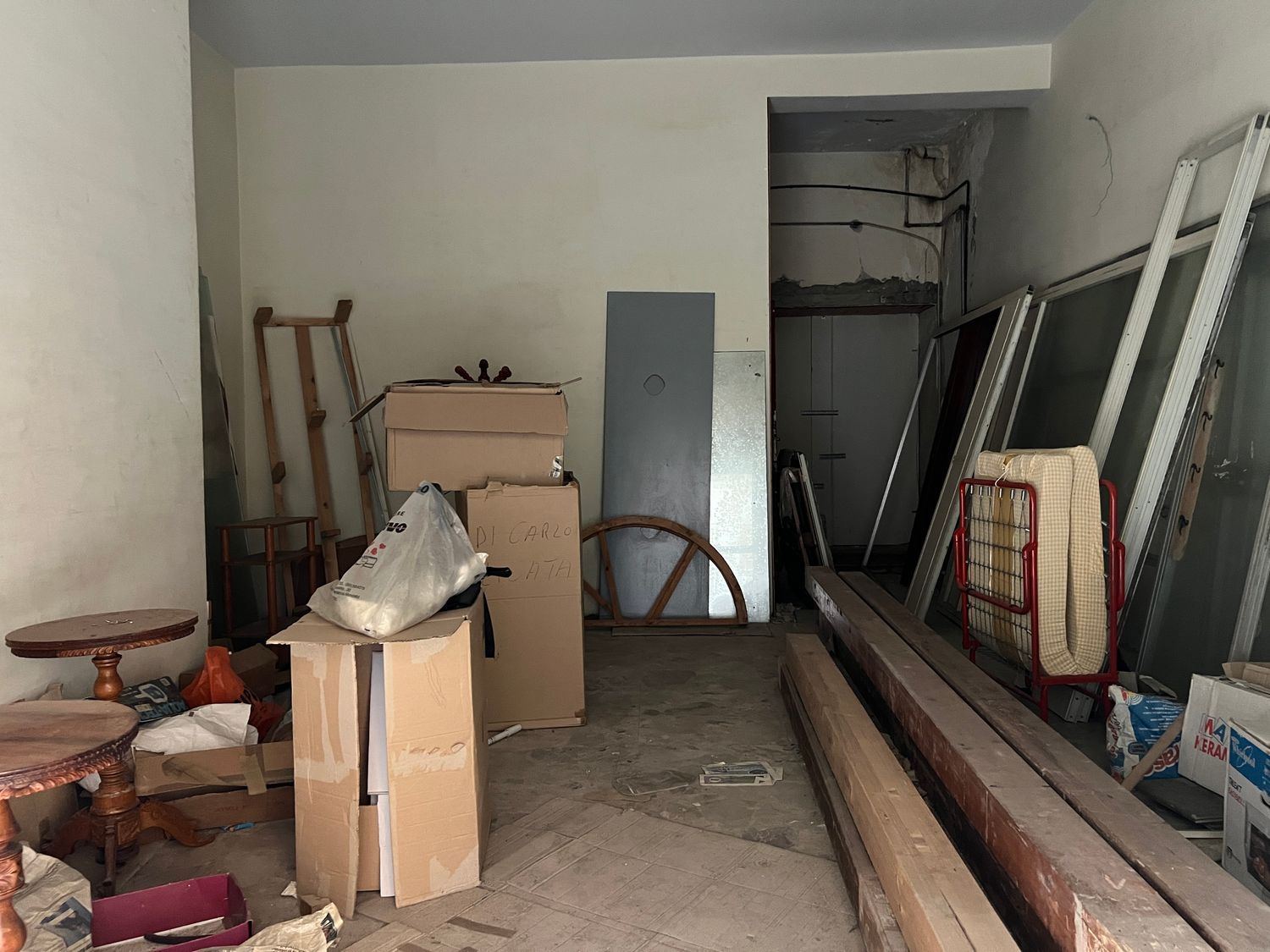 Locale in vendita in via R. Pilo, 36