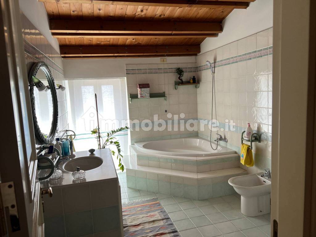 Lussuoso Appartamento con terrazzo in centro storico