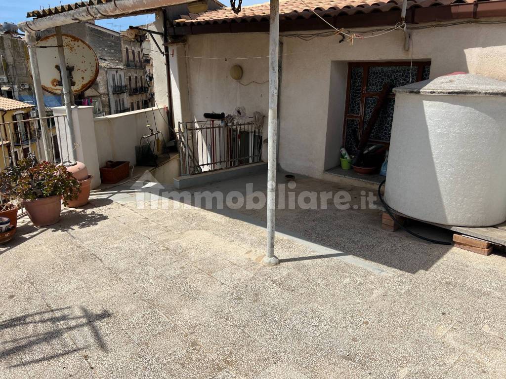 Lussuoso Appartamento con terrazzo in centro storico