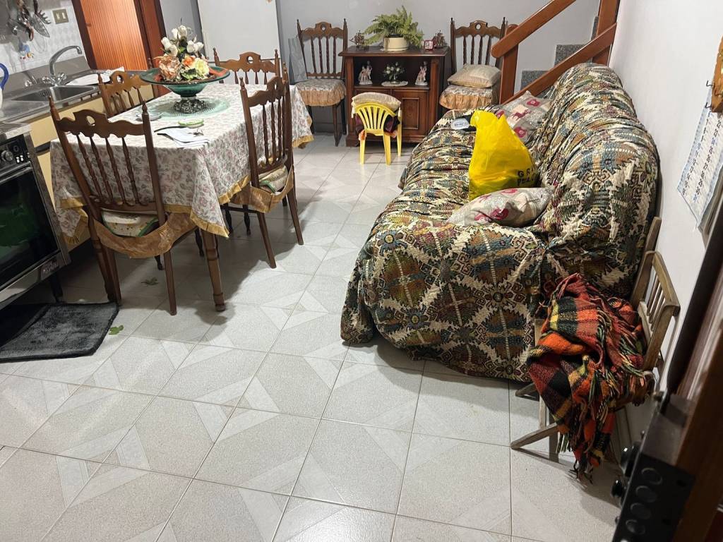 secondo, terzo e quarto piano con terrazzo corso Vottorio Emanuele