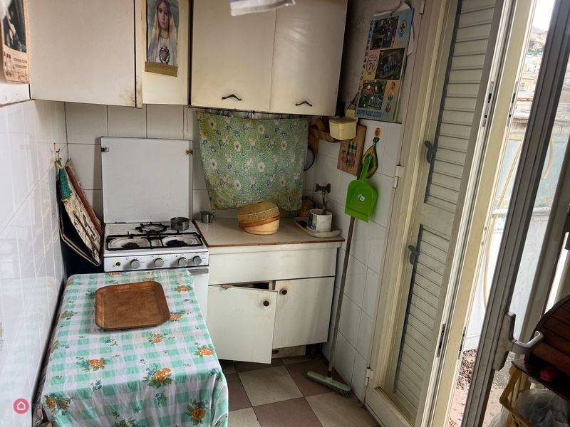 secondo, terzo e quarto piano con terrazzo corso Vottorio Emanuele