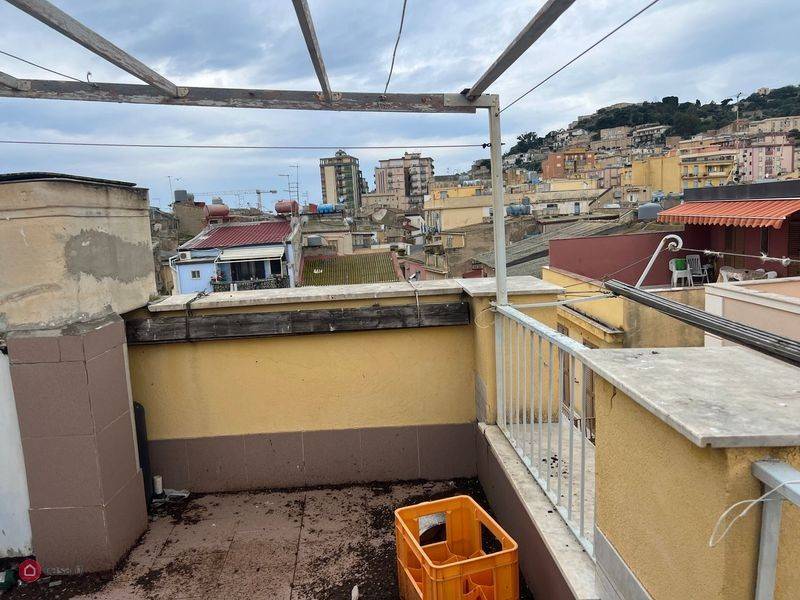 secondo, terzo e quarto piano con terrazzo corso Vottorio Emanuele