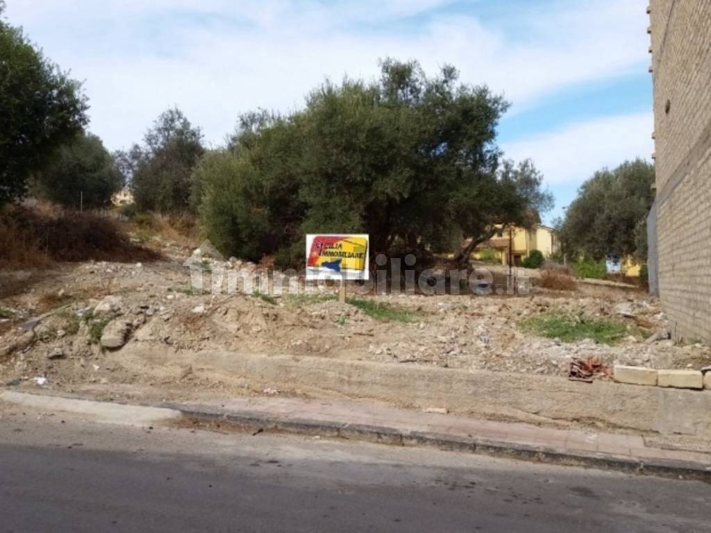 Terreno in vendita in contrada Olivastro 1