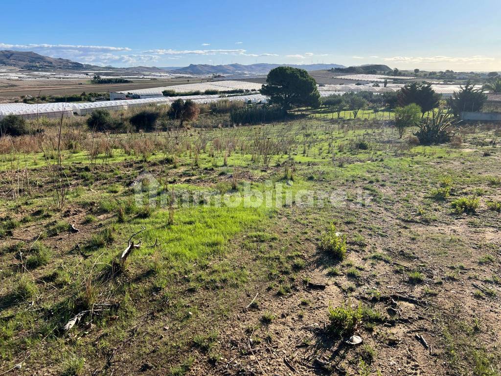 Terreno in vendita in Contrada Poggio Carrubella