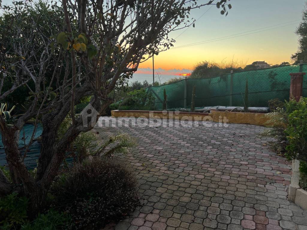 Villa in vendita in Contrada Montesole