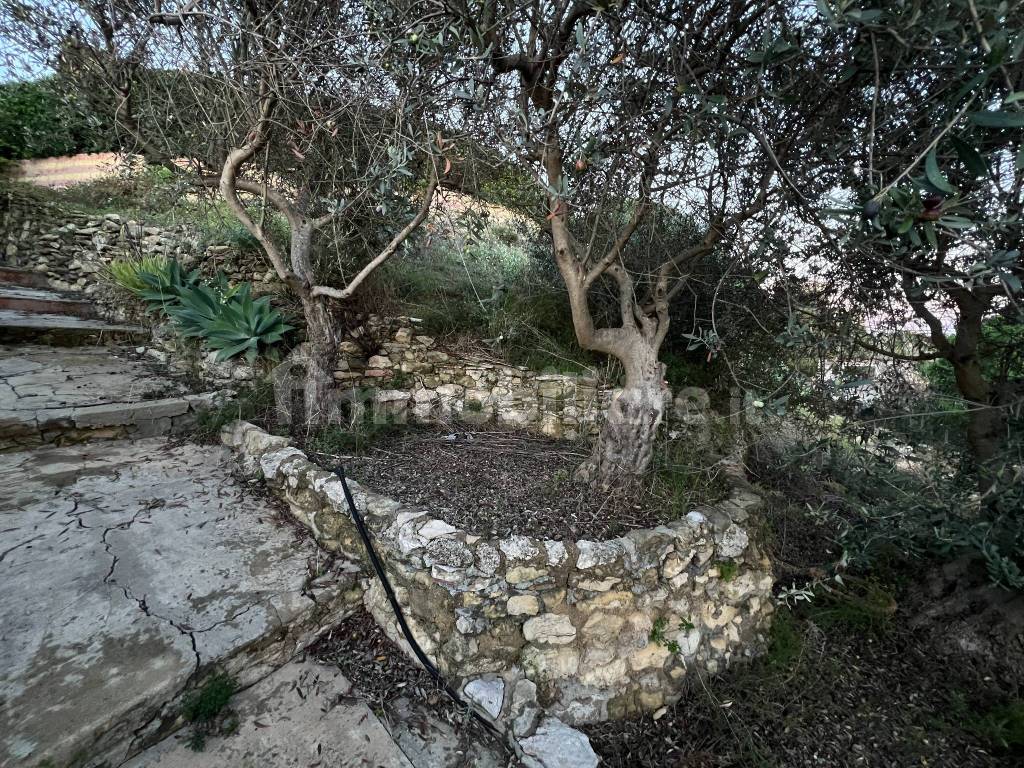 Villa in vendita in Contrada Montesole
