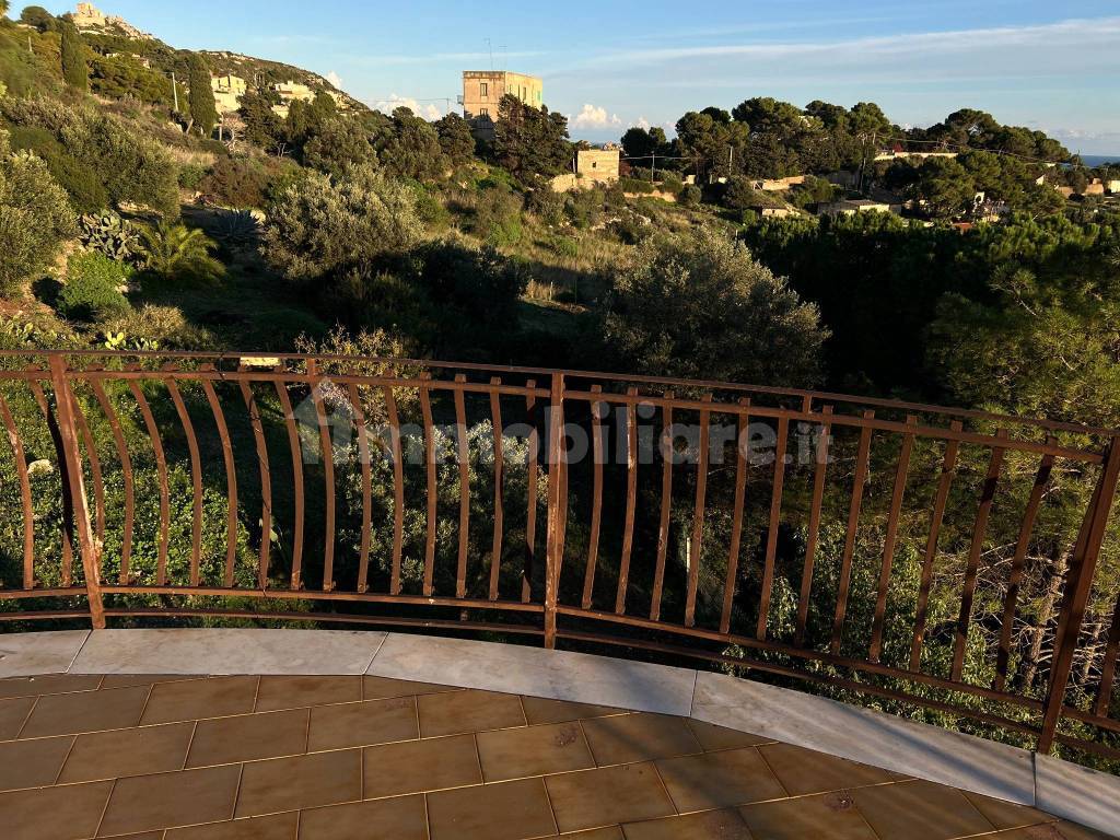 Villa in vendita in Contrada Montesole