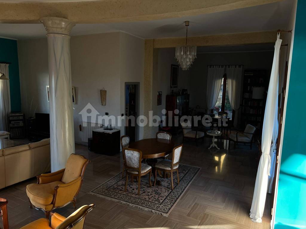 Villa in vendita in Contrada Montesole