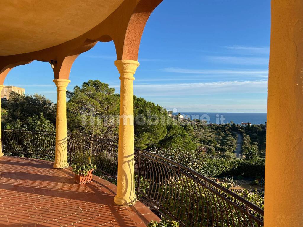 Villa in vendita in Contrada Montesole