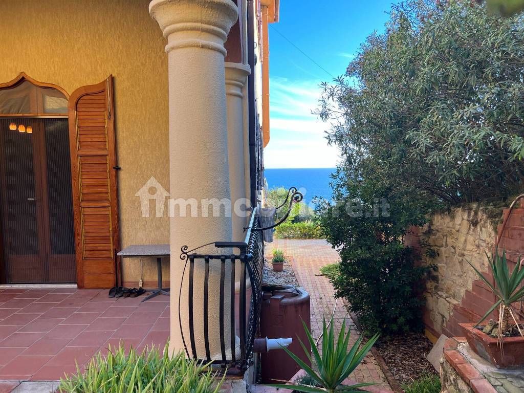 Villa in vendita in Contrada Montesole